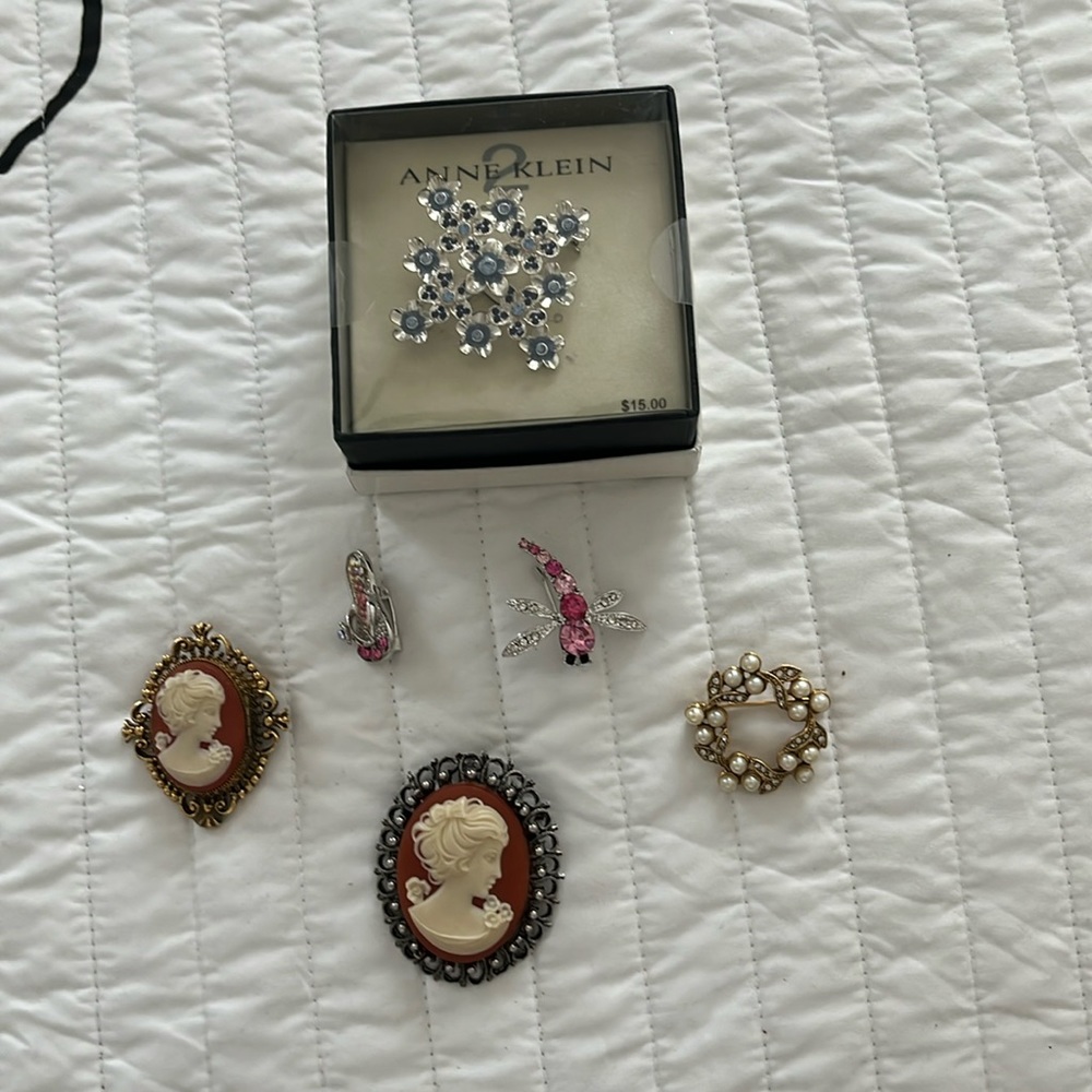 Assortment of pins